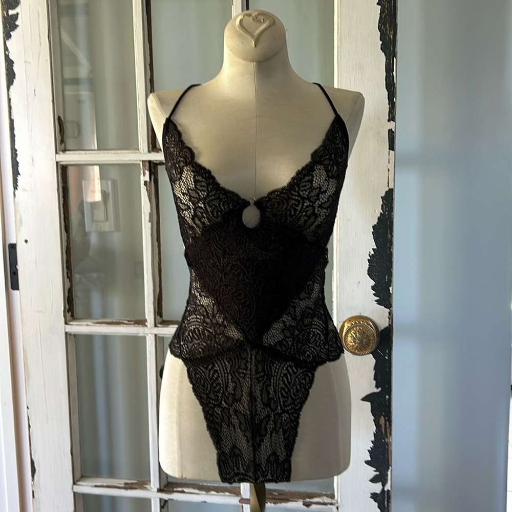 Stretch lace Victoria’s Secret teddy